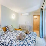 Superbe Vue Mer, Climatisee, Proche Plage, Parking, Animaux Acceptes - Fr-1-816-23 *