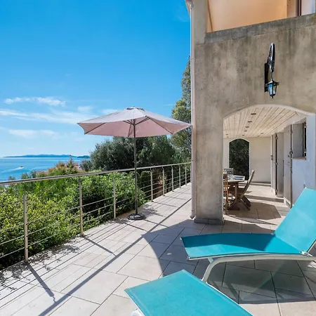 Superbe Vue Mer, Climatisée, Proche Plage, Parking, Animaux Acceptés - Fr-1-816-23 Le Lavandou